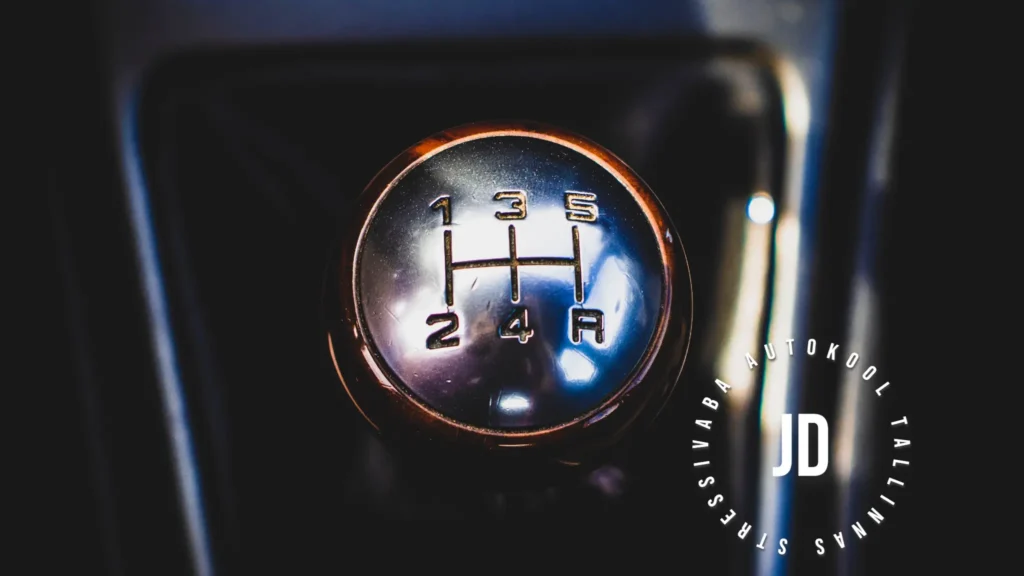 Autokool JD automaadist manuali